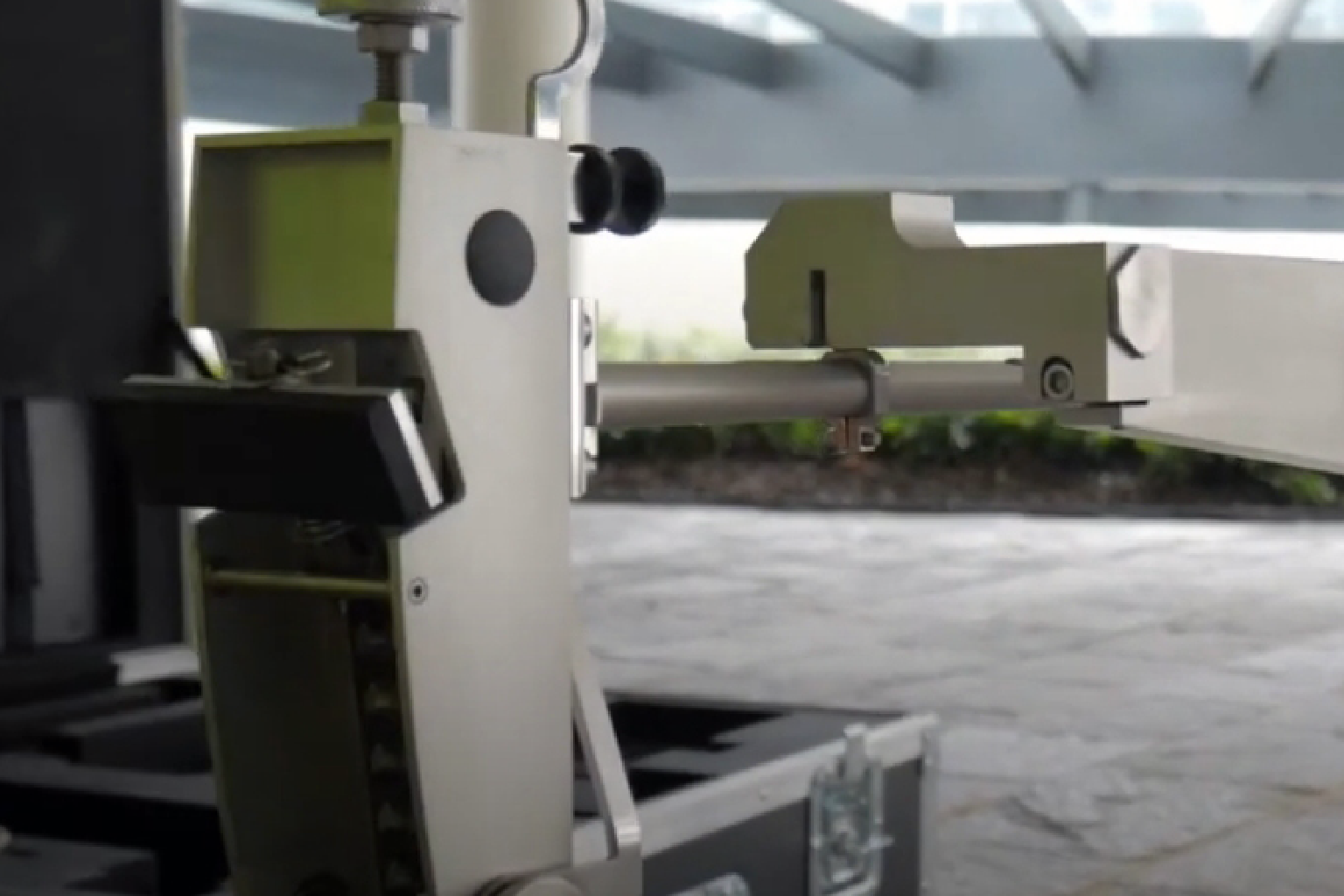 TRL vs 4S: Choosing the Right Slider for Slip Tests